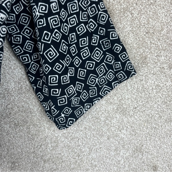 First Mountain Design Shirt Womens Small Black White 3/4 Sleeve Button- 2020* - Picture 4 of 11